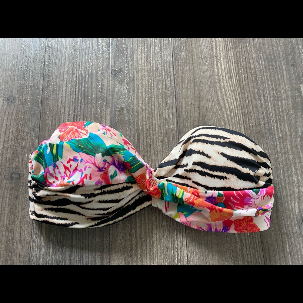 Victoria’s Secret bandeau bikini top